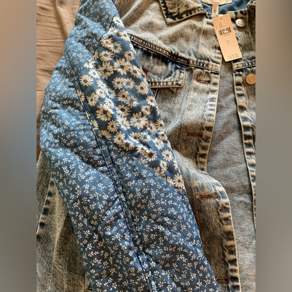 Jean Jacket - Picture 4 of 5